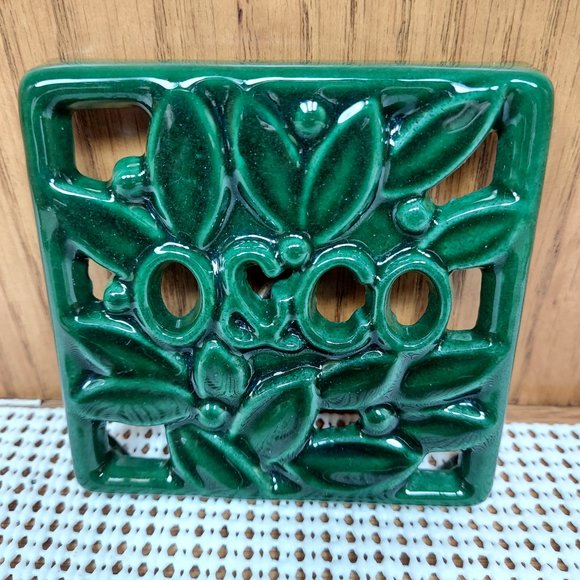 Small Square French Antique Green Enamel Trivet by O&Co Foliage Country Decor - Picture 1 of 9
